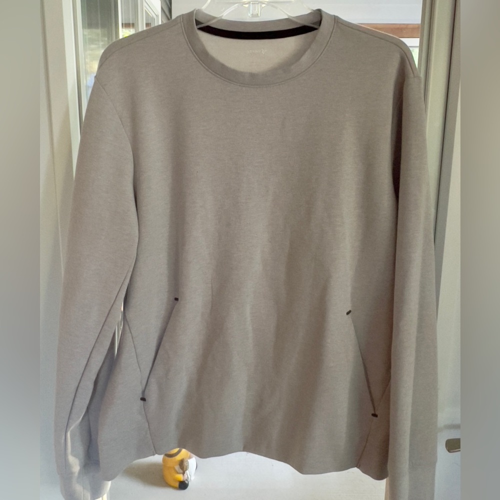 Men’s Old Navy Active Dynamic Fleece Sweatshirt Size large light gray pockets